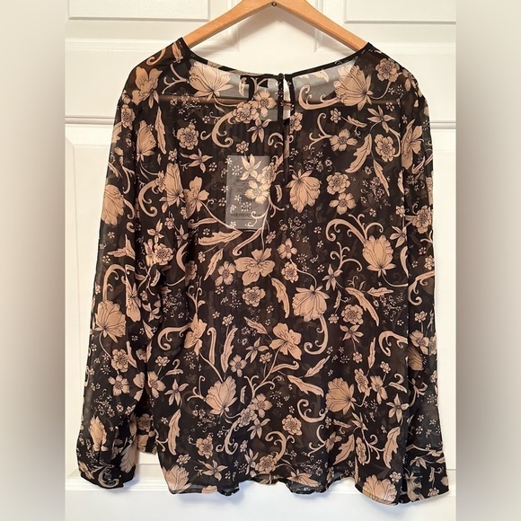 Who What Wear Floral Sheer Top - Picture 2 of 6
